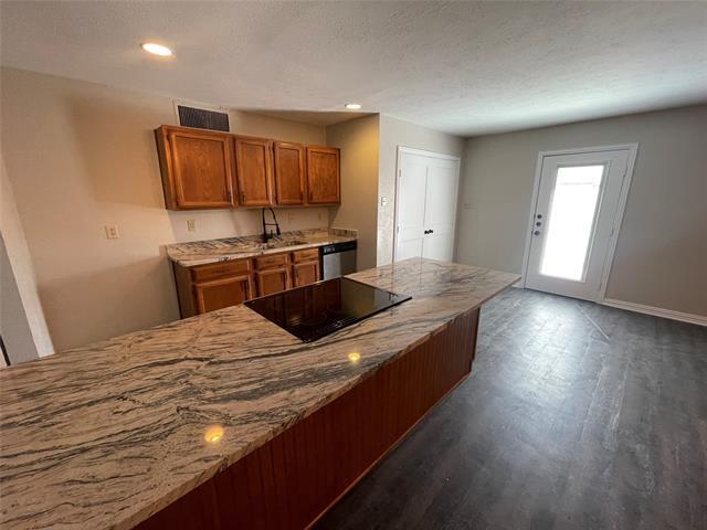 Foto del edificio - 407 Woodcrest Way