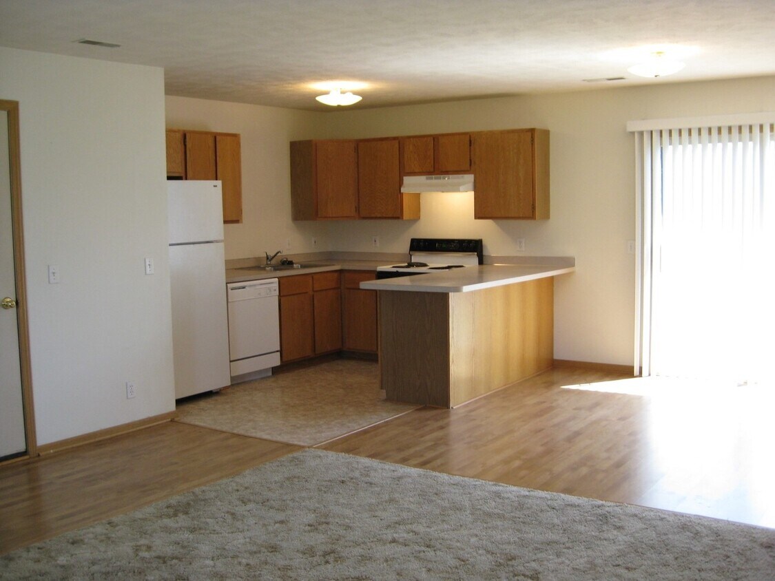 Primary Photo - 3 Bedroom 2 Bath Single Family Home Locate...