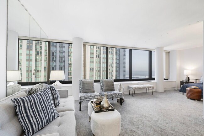 Foto del edificio - 155 N Harbor Dr