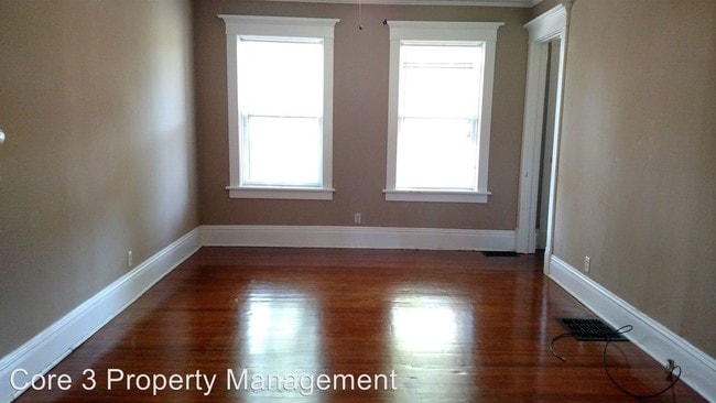 Building Photo - 1 br, 1 bath Apartment - 408 N. Lee St.