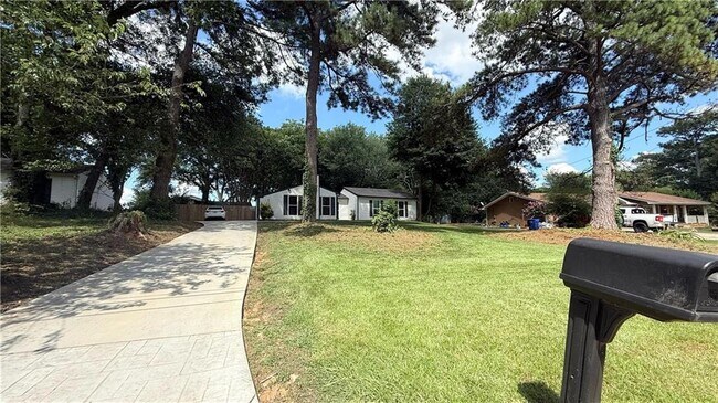 Foto del edificio - 980 Hilltop Ct