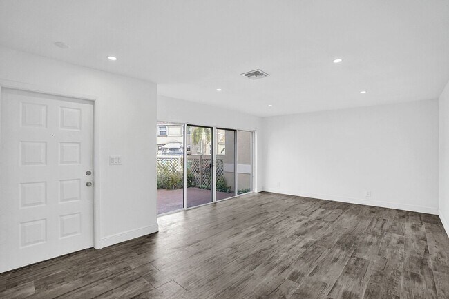 Building Photo - 11124 NEPTUNE DR