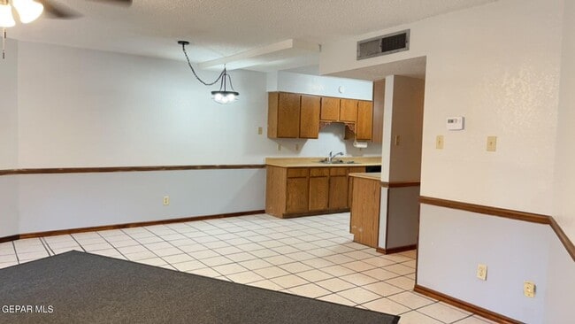 Building Photo - 1587 Bengal Dr