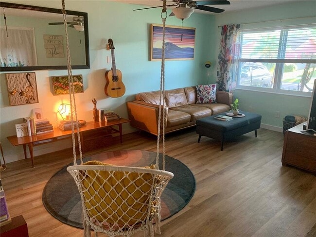 Building Photo - 548 Macleod Terrace