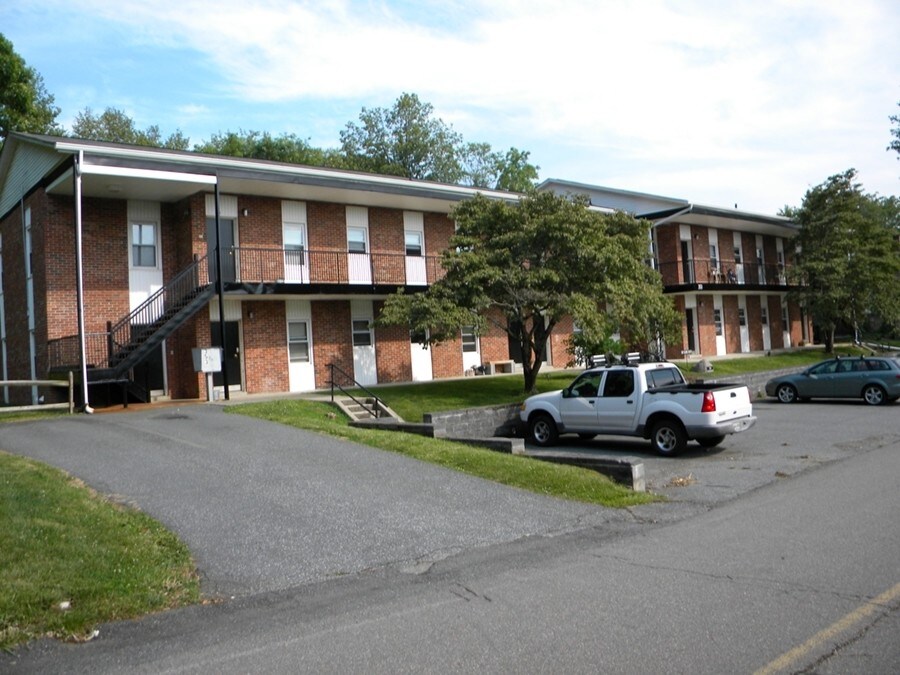 Grey Squirrel Heights Apartments in Boone, NC