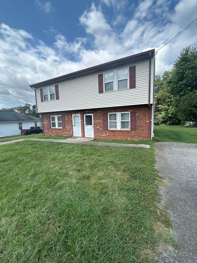 OldVirginia,NE.4410 - OldVirginia,NE.4410 Apartment