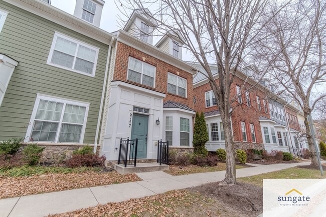 Foto del edificio - 5757 Richards Valley Rd