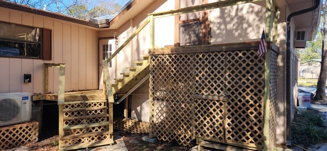 Building Photo - 110 Betsy Ross Pl