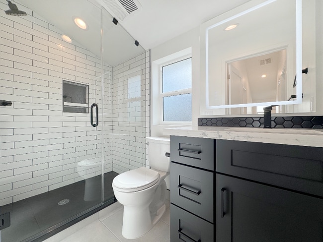 Photo - 4461 Farquhar Ave Apartment