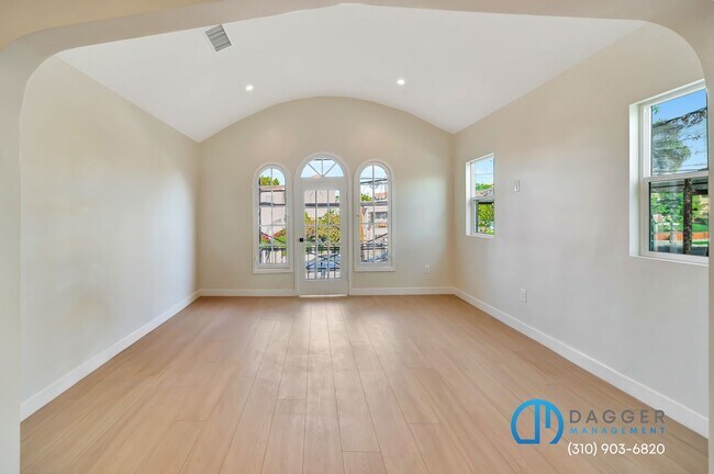 Building Photo - 2800 Winter St