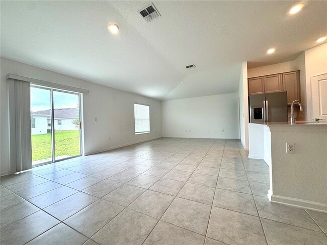 Building Photo - 4567 Tahoe Cir