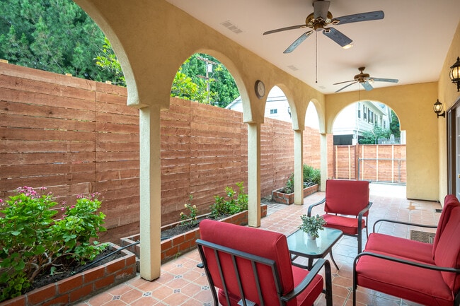 Building Photo - 5617 Katherine Ave