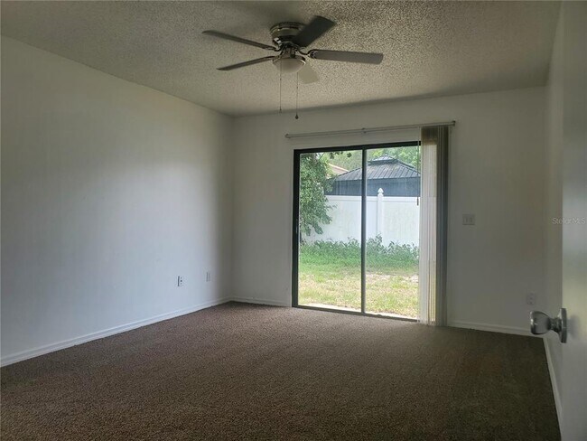 Foto del edificio - 3744 SW 147th Pl