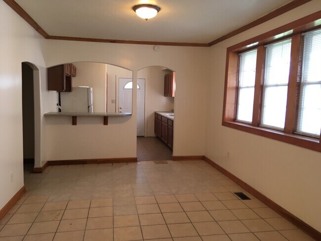 Foto del edificio - Section 8 Voucher Accepted / 5 BR House