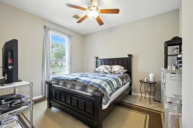 Building Photo - 12716 Oxen Way