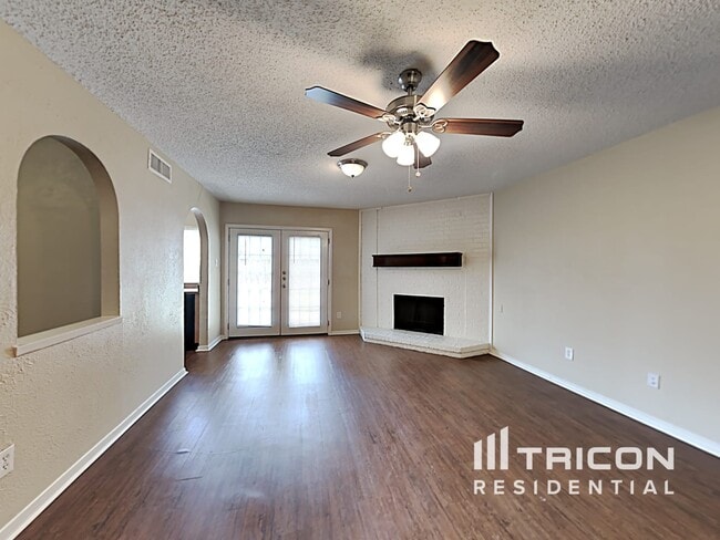 Building Photo - 1818 Coleta Pl