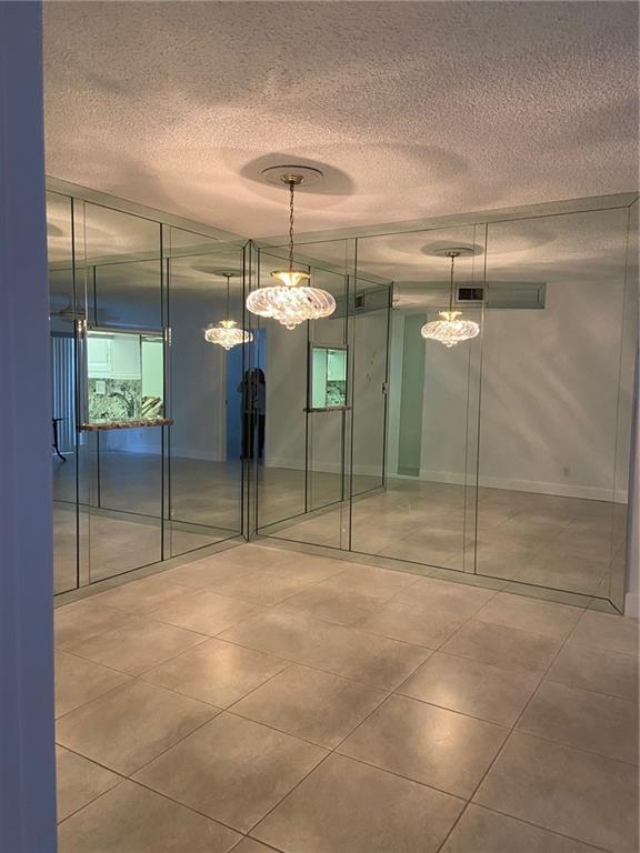 Foto del edificio - 8020 N Colony Cir