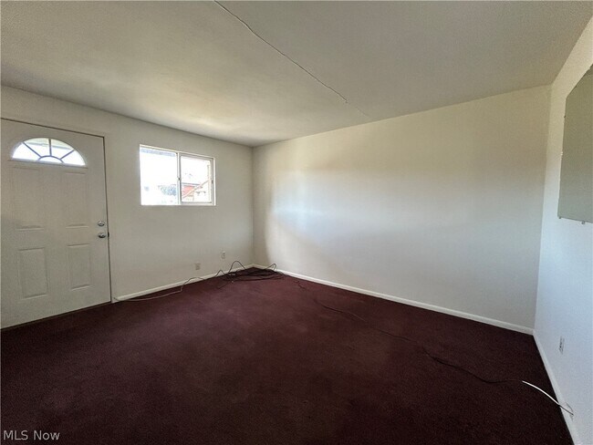 Foto del edificio - 301 Martin Ave