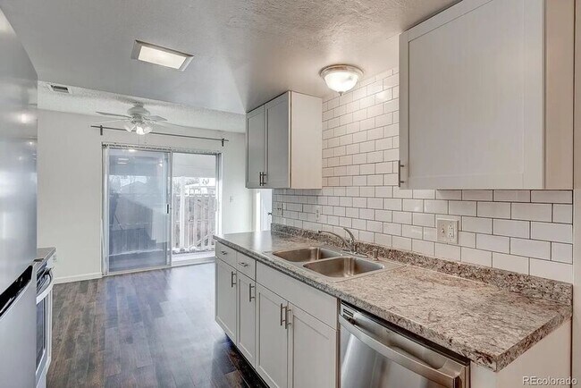 Foto del edificio - 14522 E 13th Ave