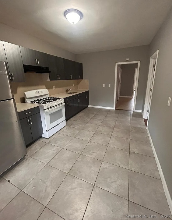 Building Photo - 40 Lawrence St