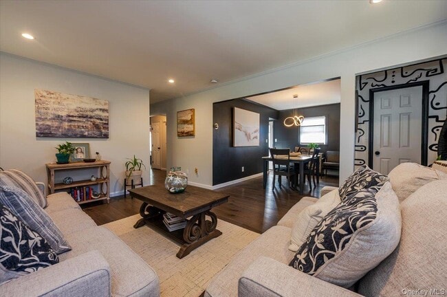 Foto del edificio - 614 Franklin Blvd