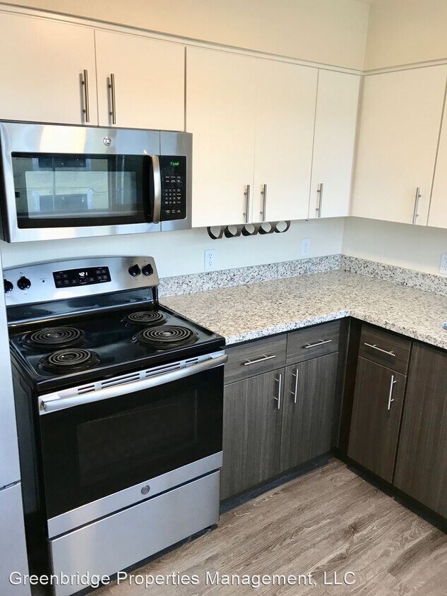 Foto principal - 6811 NE Grand Ave