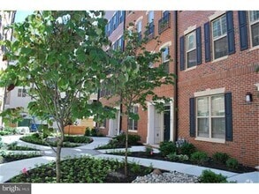 Building Photo - 105 Brinley Ct