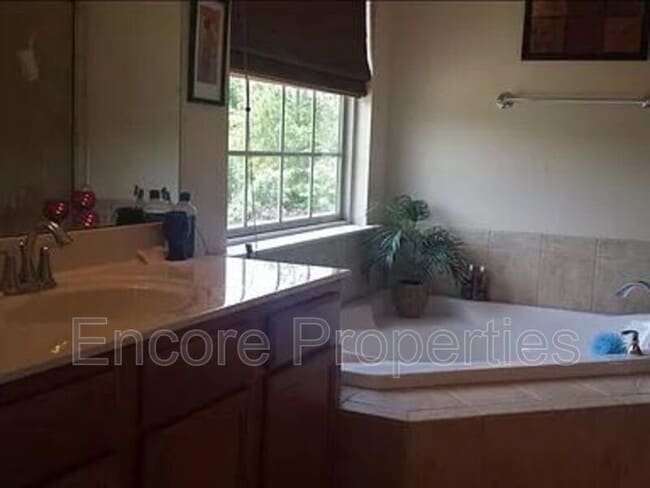Photo - 1040 Pueblo Ridge Pl House