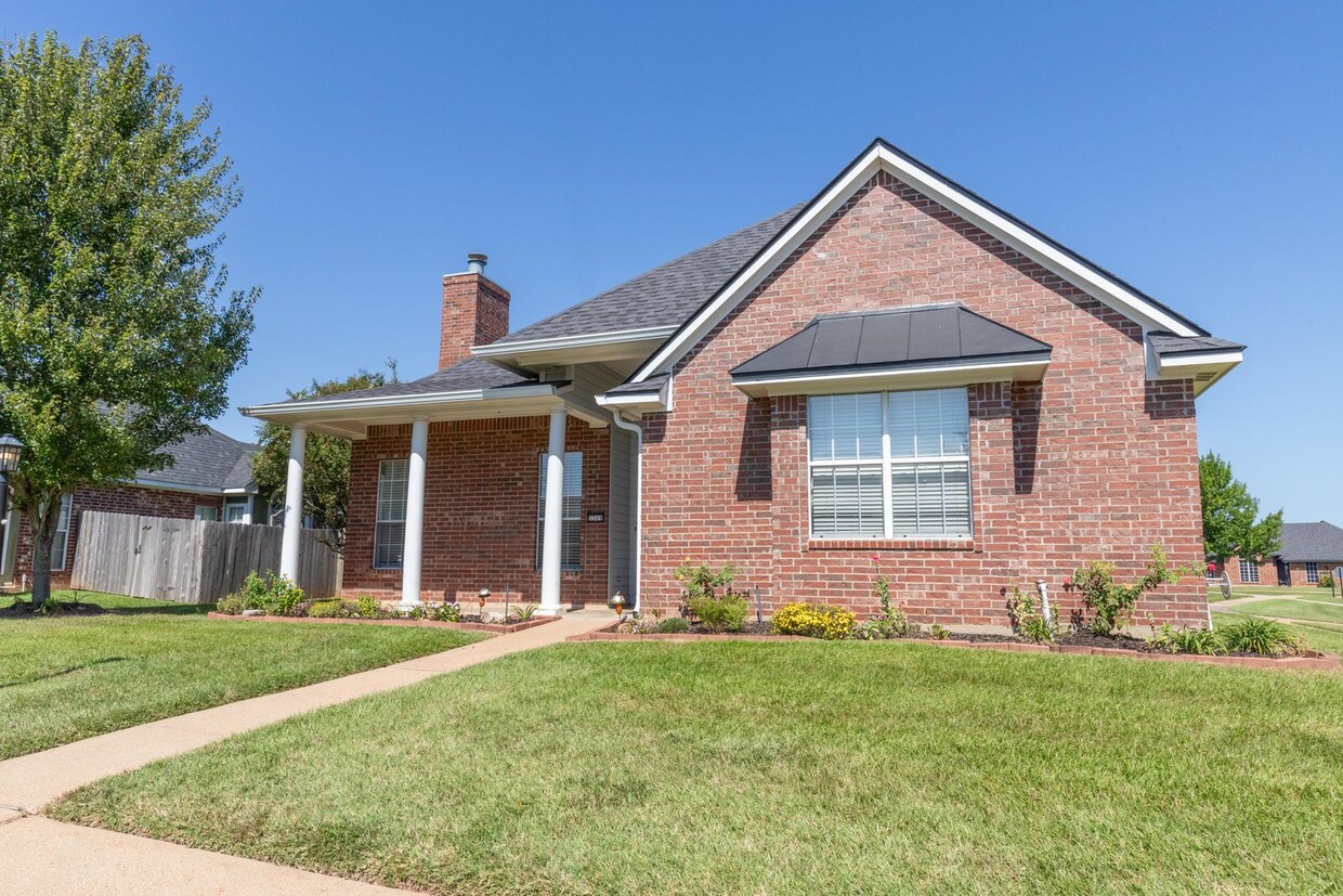 Foto principal - Spacious 3/2 bedroom Home in North Bossier