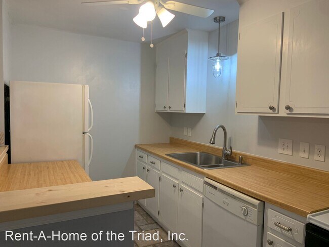 Foto del edificio - 2 br, 2.5 bath House - 5743-F Bramblegate ...