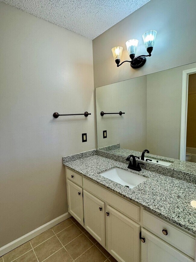 Foto del edificio - 812 Beaver Rd