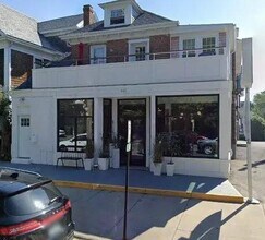 Building Photo - 445 Broadway