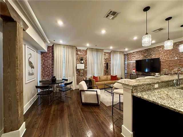 Foto del edificio - 508 Toulouse St