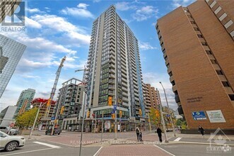 Building Photo - 340-1340 Queen St