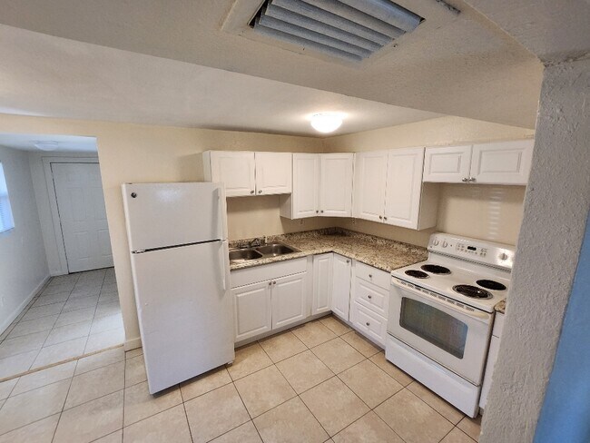 Foto del edificio - 3635 16th Ave S