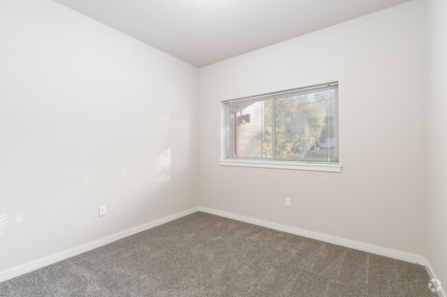 2BR, 2BA - 940SF Secondary Bedroom - 56 Commons Apartments