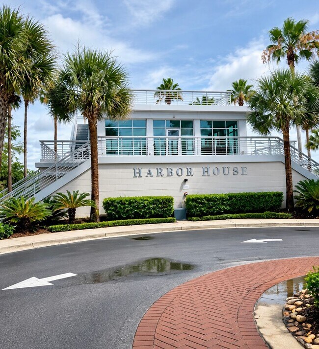 Building Photo - Luxury Lowcountry Waterfront Living at The Tides