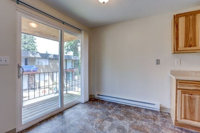 Foto del edificio - Remodeled 2x1 unit Ground level unit!