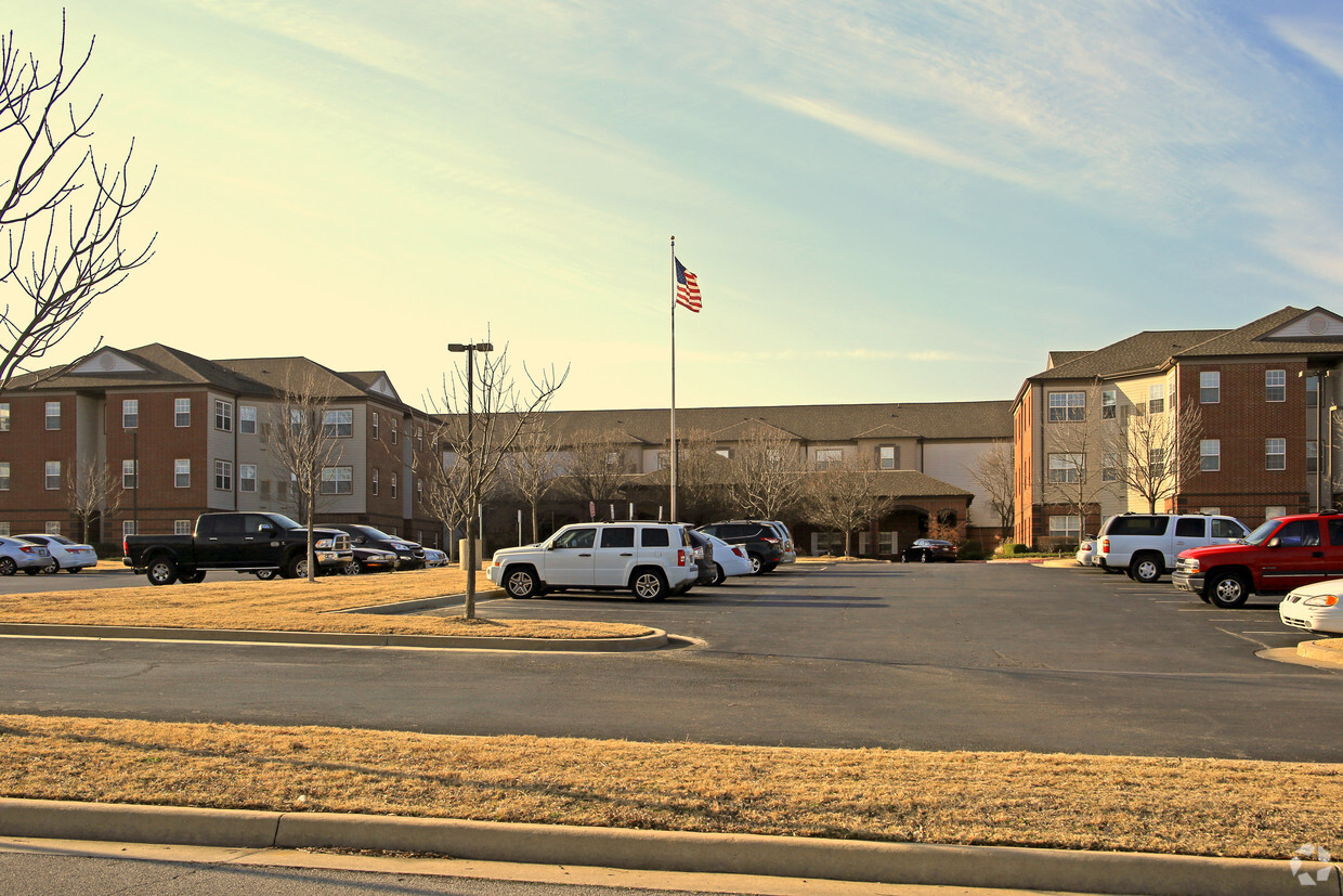 Primary Photo - Town Village Tulsa