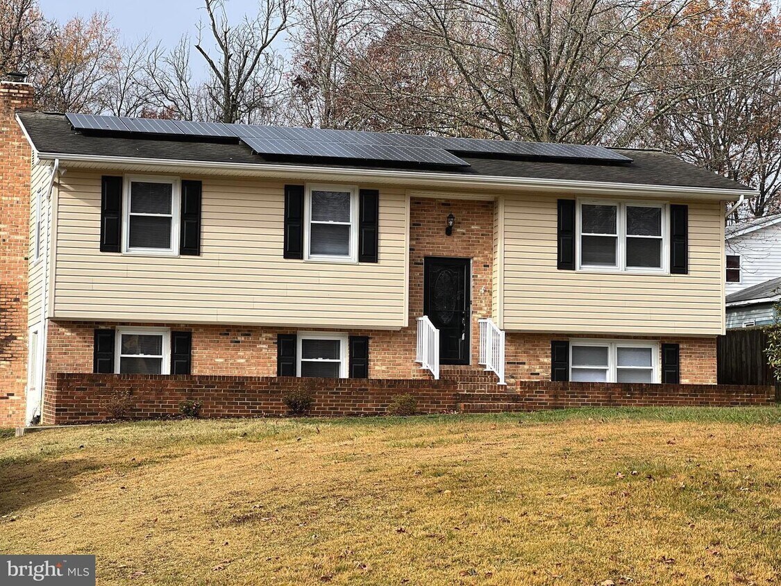 Primary Photo - 127 Shenandoah Ln