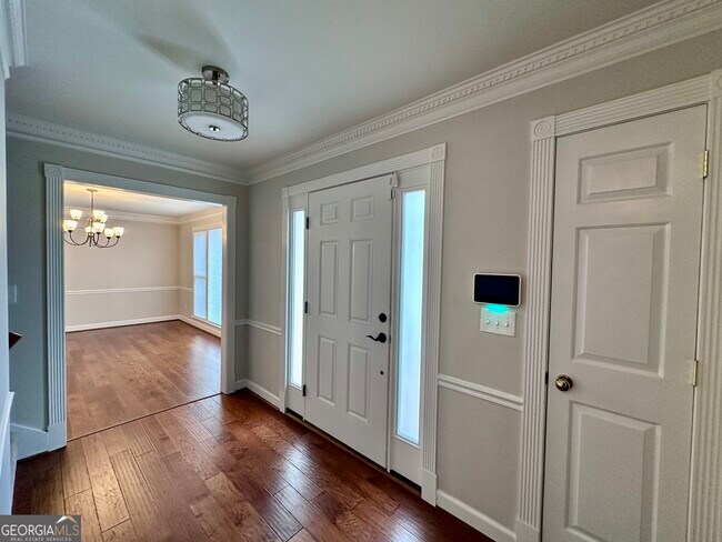Building Photo - 3363 Somerset Trace