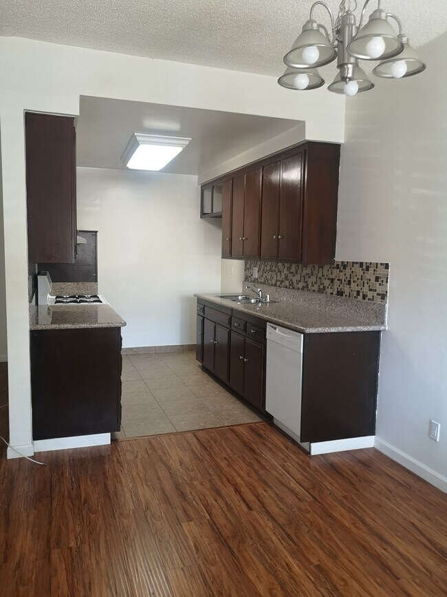 Foto del edificio - 3675 Monon St