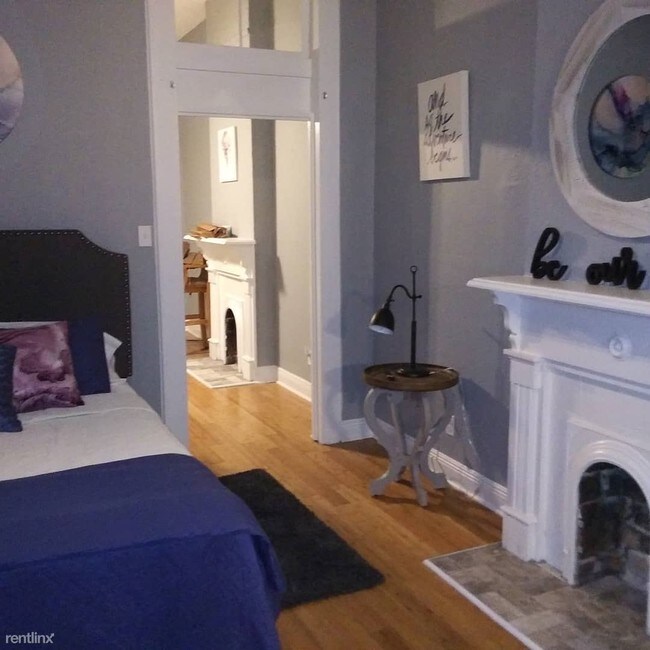 Foto del edificio - 2 br, 1 bath Townhome - 1523 Spain Street