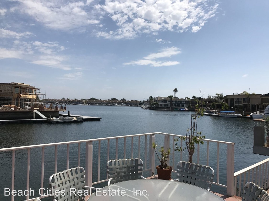 Foto principal - 16586 Ensign Cir