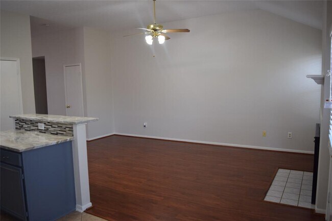 Building Photo - 4727 10 Sleep Ln
