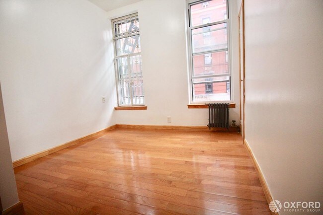 Building Photo - 129 Eldridge Street