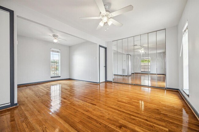 Foto del edificio - 1608 1/2 Bonnie Brae St