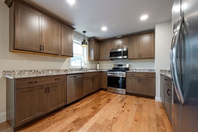 Building Photo - 2 Tandem Dr