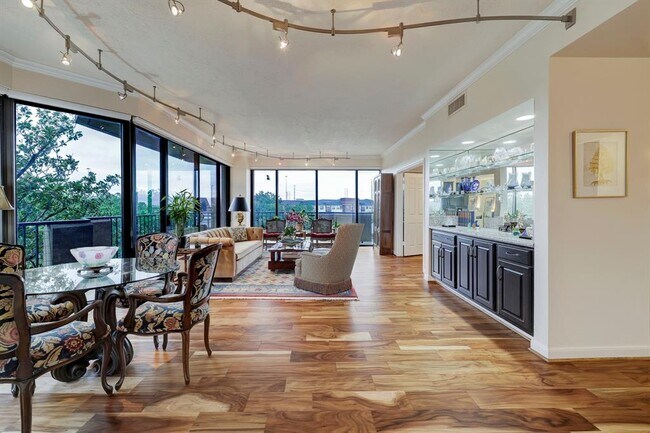 Foto del edificio - 3350 McCue Rd