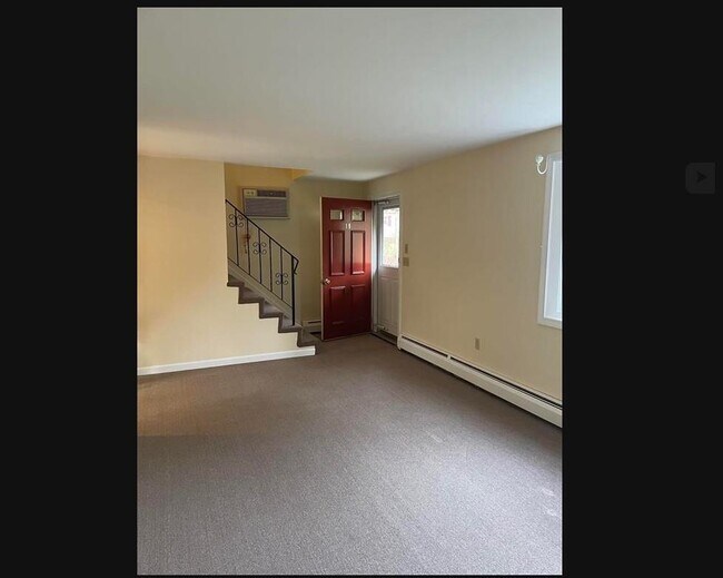 19 Maylane Dr, Salem, NH 03079 Townhome Rentals in Salem NH